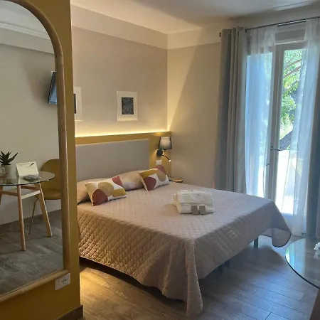 Il Colle Di Monterosso Hotel 3*