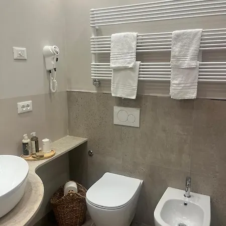 Il Colle Di Monterosso 3* 蒙特罗索阿尔马雷