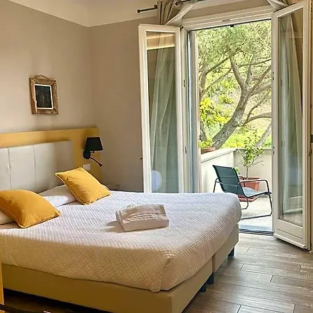 Il Colle Di Monterosso Hotel 3*